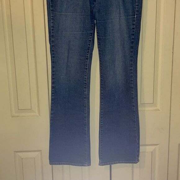 Old Navy Sweetheart Boot Cut Jeans Med Wash 8 - Picture 4 of 16